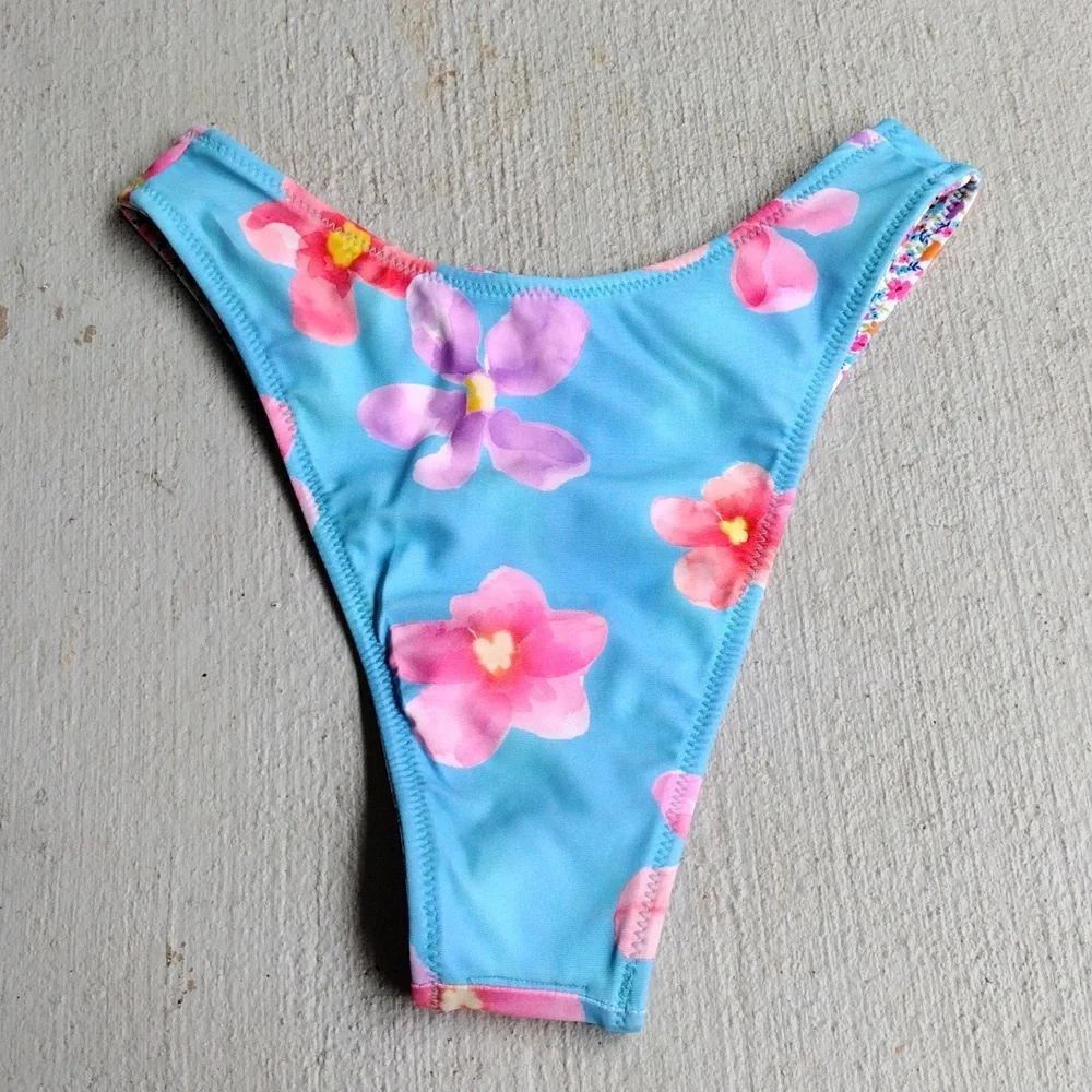 NWOT Reversible Mid-Rise Ultra High Leg Super Cheeky Bikini Wild Fable XXS - Picture 7 of 10